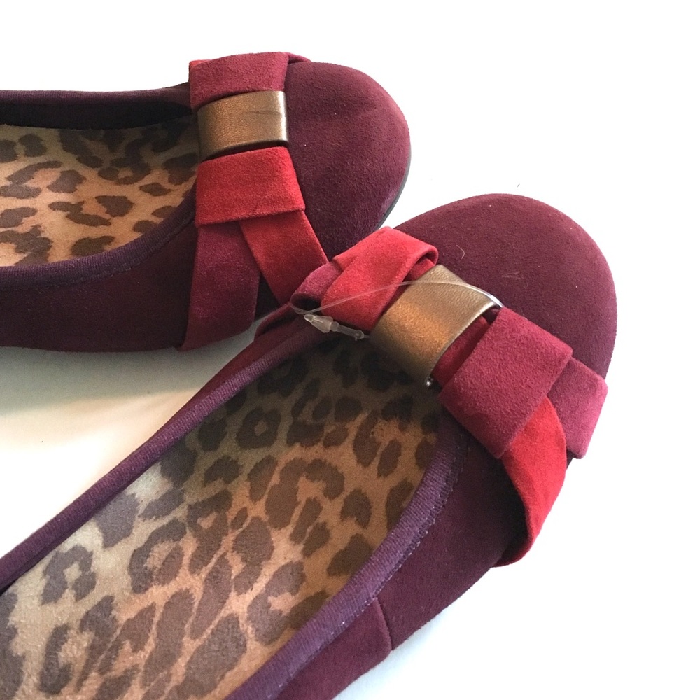 Vionic | Wedges Shoes - Picture 7 of 8